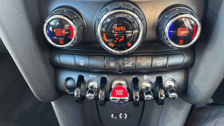 MINI Hatchback 1.5 Cooper 3dr Petrol Hatchback